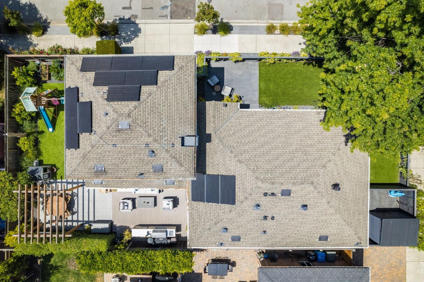 Detail Gallery Image 41 of 41 For 240 Bancroft Rd, Burlingame,  CA 94010 - 4 Beds | 2/1 Baths