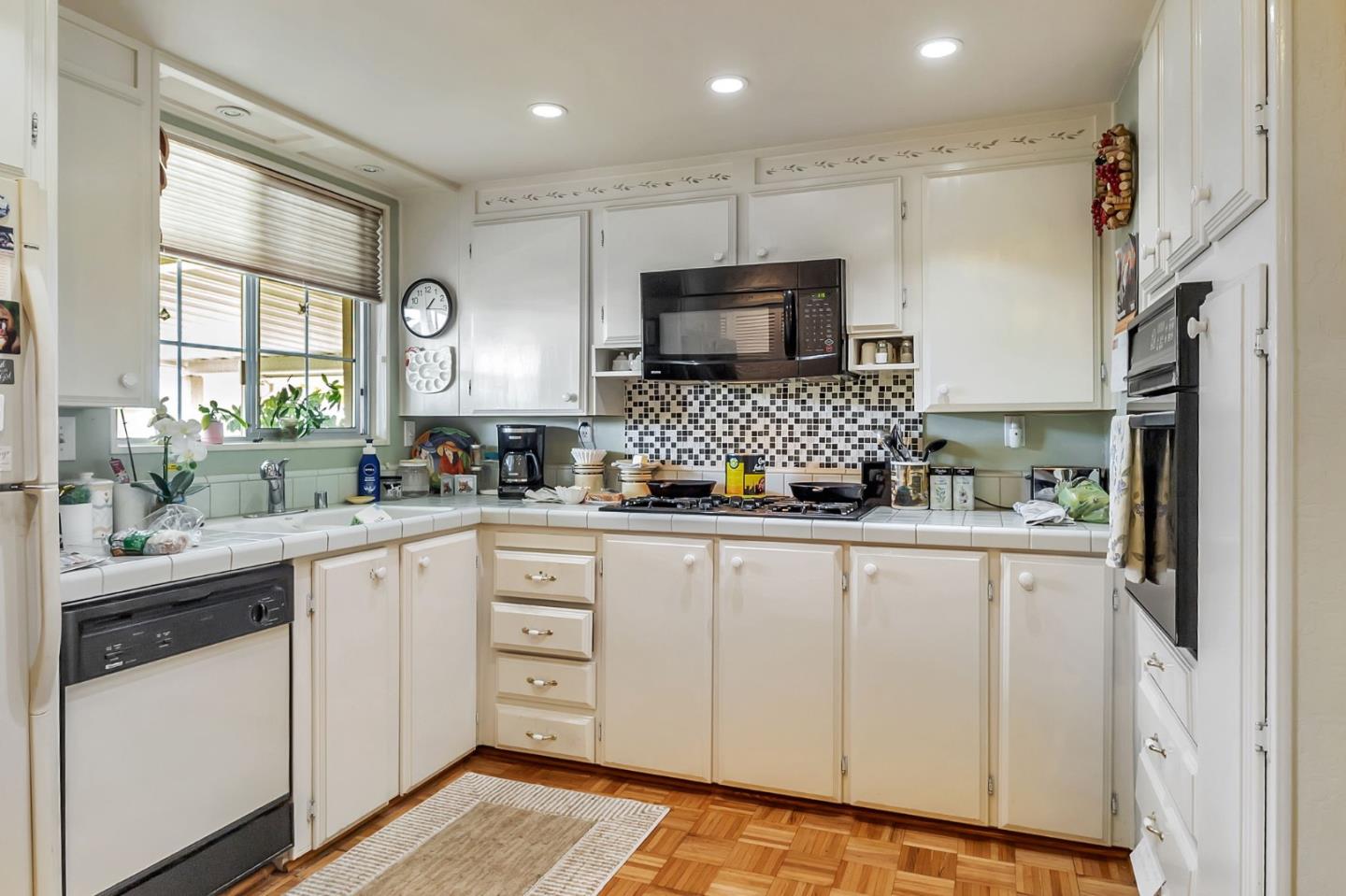 Detail Gallery Image 9 of 23 For 2435 Felt #71,  Santa Cruz,  CA 95062 - 2 Beds | 2 Baths