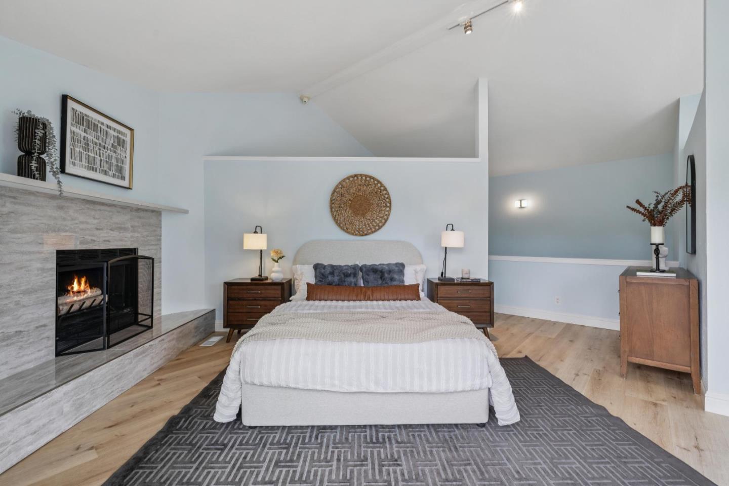 Detail Gallery Image 27 of 64 For 389 Avenue Granada, El Granada,  CA 94018 - 5 Beds | 3 Baths