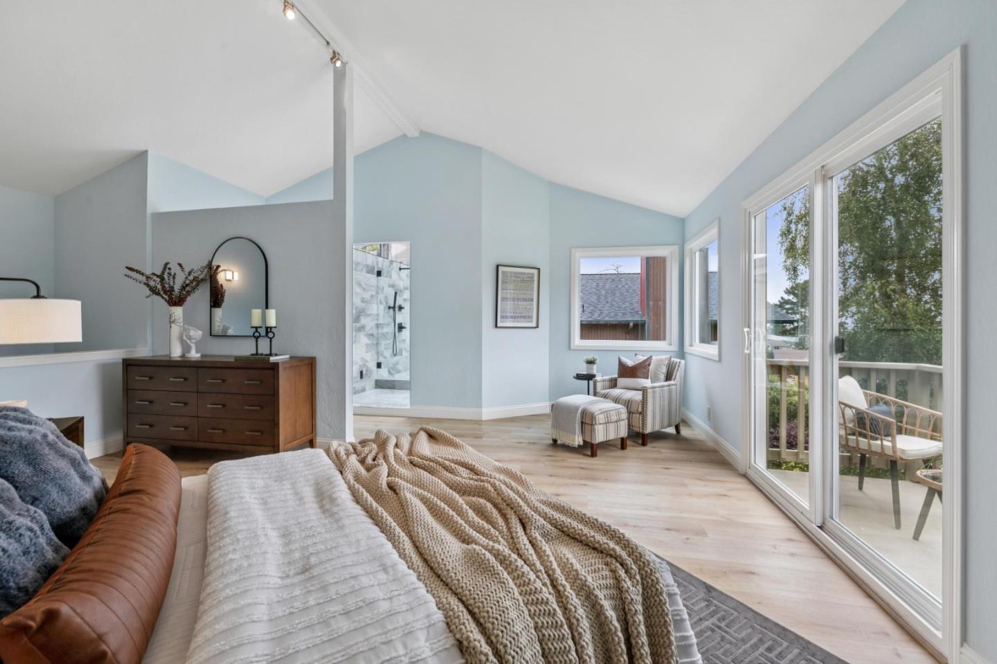 Detail Gallery Image 28 of 64 For 389 Avenue Granada, El Granada,  CA 94018 - 5 Beds | 3 Baths
