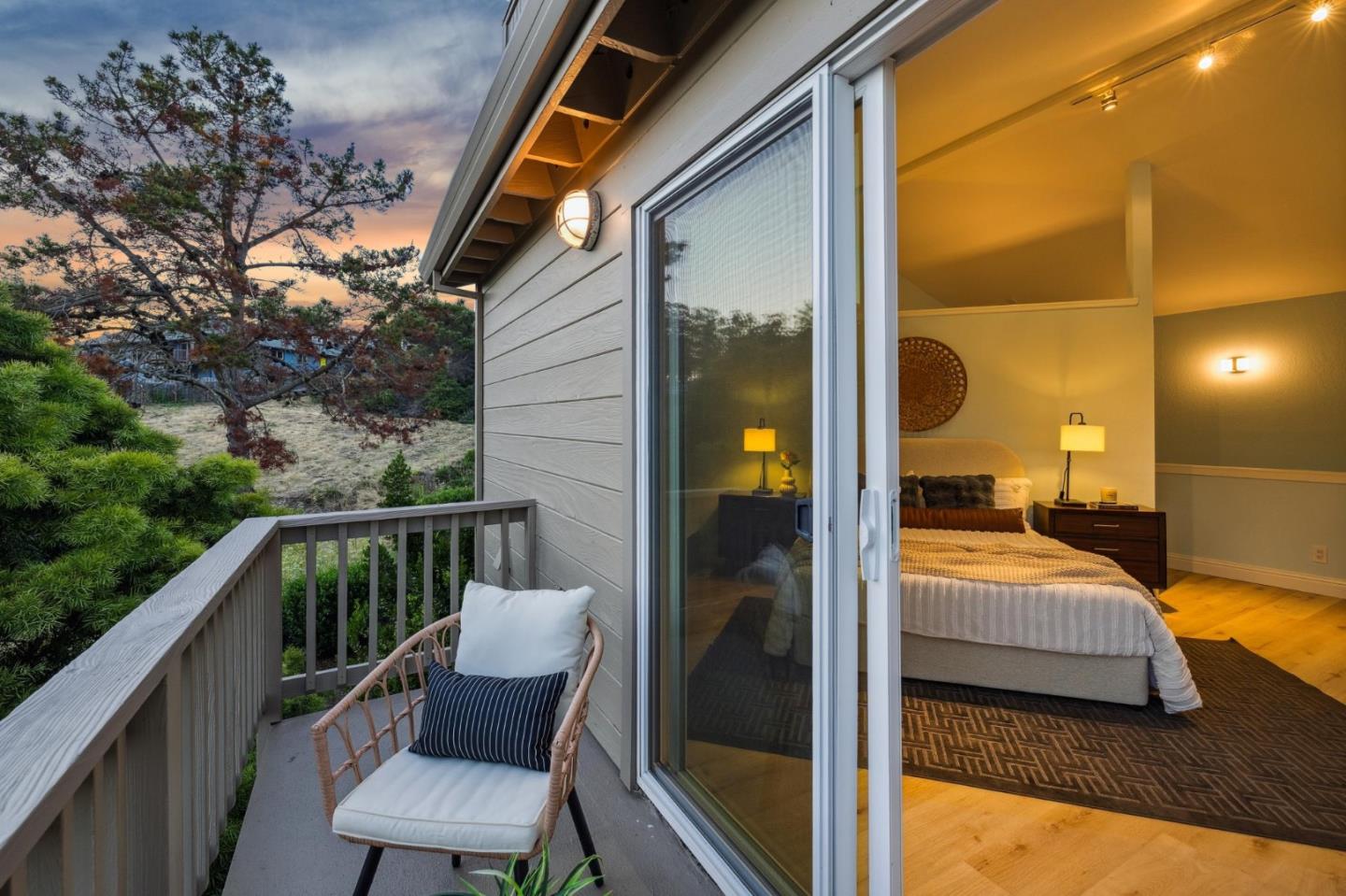 Detail Gallery Image 33 of 64 For 389 Avenue Granada, El Granada,  CA 94018 - 5 Beds | 3 Baths
