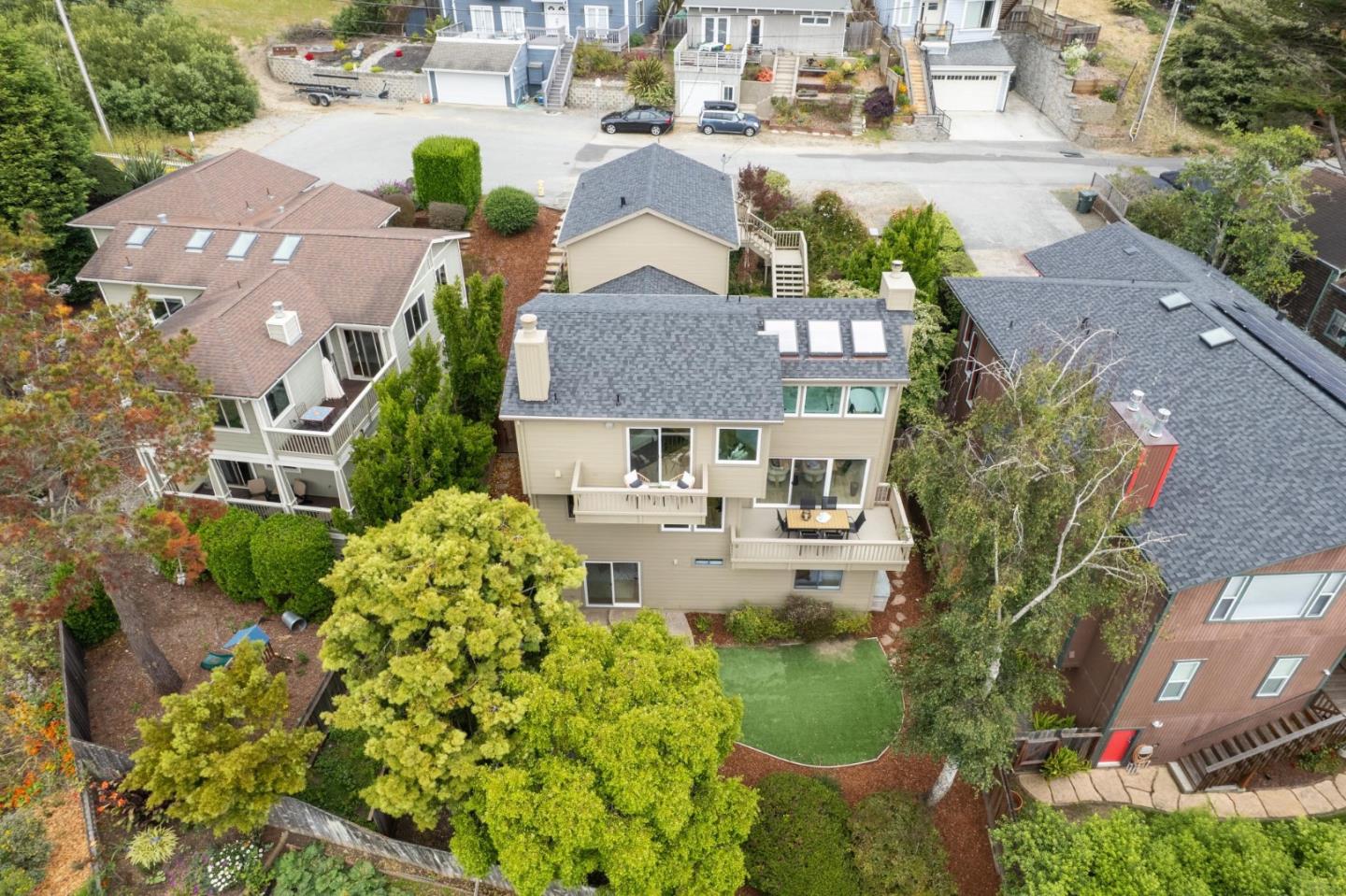 Detail Gallery Image 59 of 64 For 389 Avenue Granada, El Granada,  CA 94018 - 5 Beds | 3 Baths