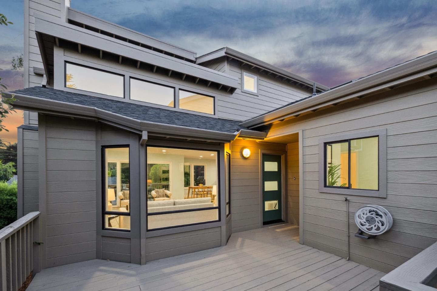 Detail Gallery Image 7 of 64 For 389 Avenue Granada, El Granada,  CA 94018 - 5 Beds | 3 Baths