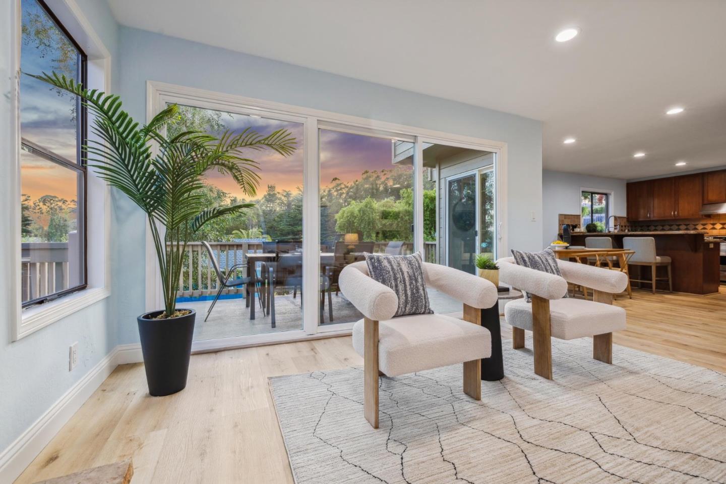 Detail Gallery Image 9 of 64 For 389 Avenue Granada, El Granada,  CA 94018 - 5 Beds | 3 Baths