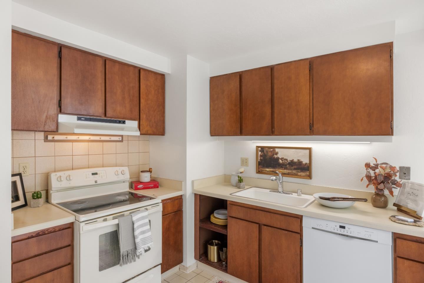 Detail Gallery Image 10 of 46 For 3600 High Meadow Dr #7,  Carmel,  CA 93923 - 2 Beds | 1/1 Baths