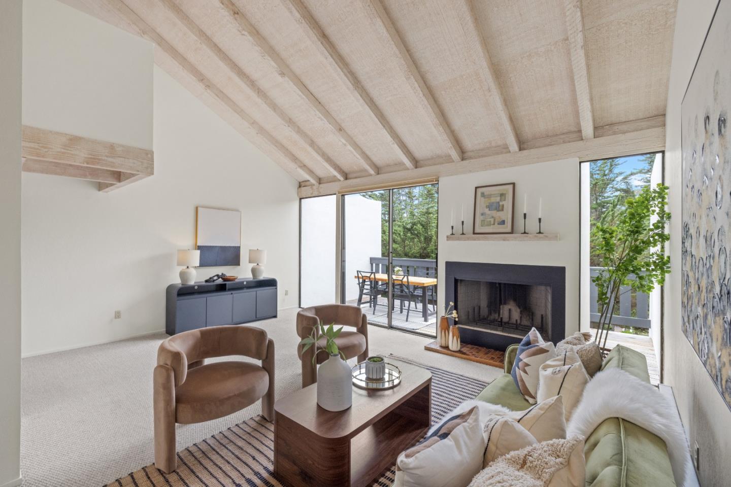Detail Gallery Image 2 of 46 For 3600 High Meadow Dr #7,  Carmel,  CA 93923 - 2 Beds | 1/1 Baths