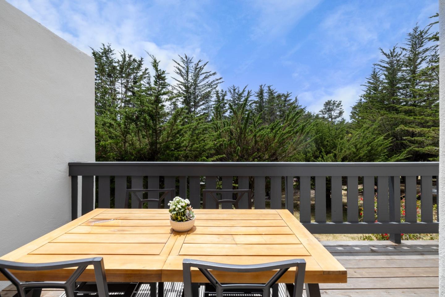Detail Gallery Image 32 of 46 For 3600 High Meadow Dr #7,  Carmel,  CA 93923 - 2 Beds | 1/1 Baths