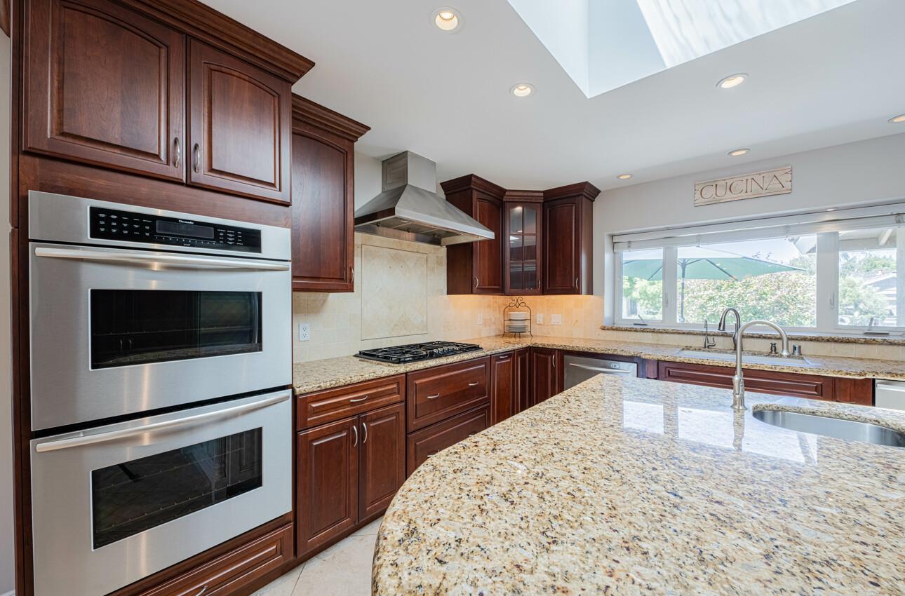 Detail Gallery Image 13 of 45 For 22470 Estoque Pl, Salinas,  CA 93908 - 4 Beds | 2/1 Baths
