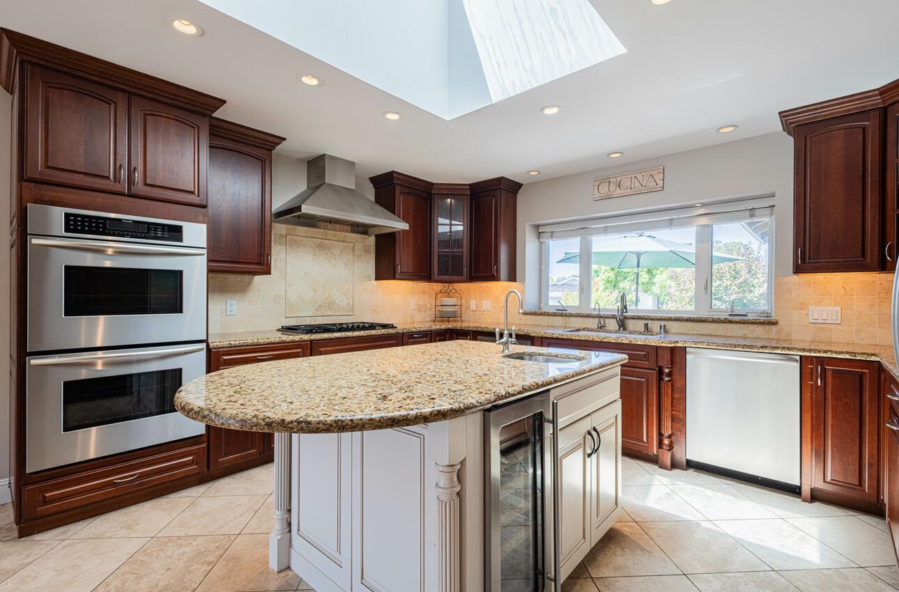 Detail Gallery Image 15 of 45 For 22470 Estoque Pl, Salinas,  CA 93908 - 4 Beds | 2/1 Baths