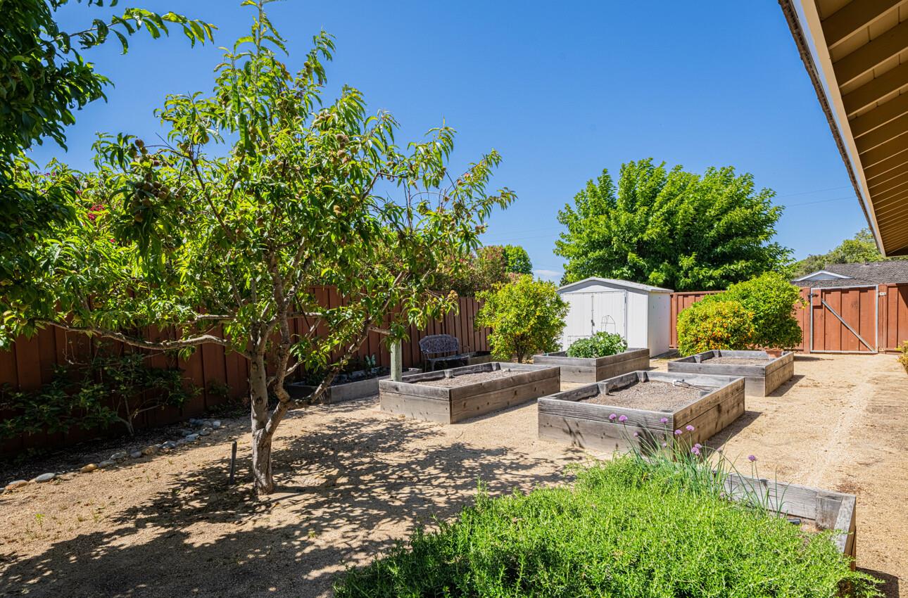 Detail Gallery Image 40 of 45 For 22470 Estoque Pl, Salinas,  CA 93908 - 4 Beds | 2/1 Baths
