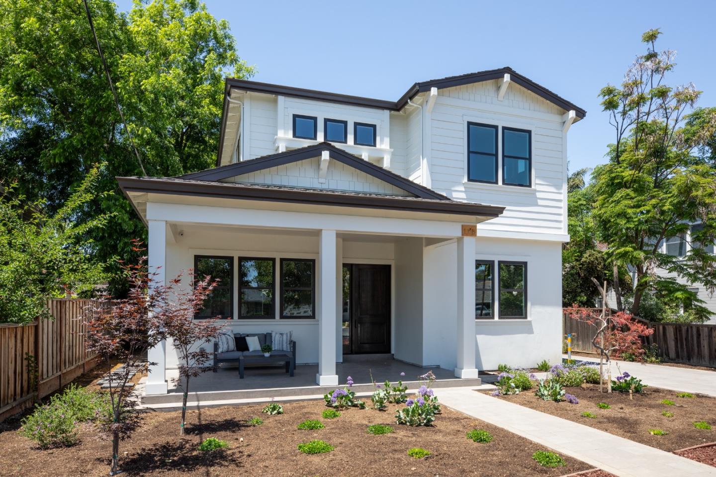 Detail Gallery Image 3 of 38 For 195 N 3rd St, Campbell,  CA 95008 - 4 Beds | 3 Baths