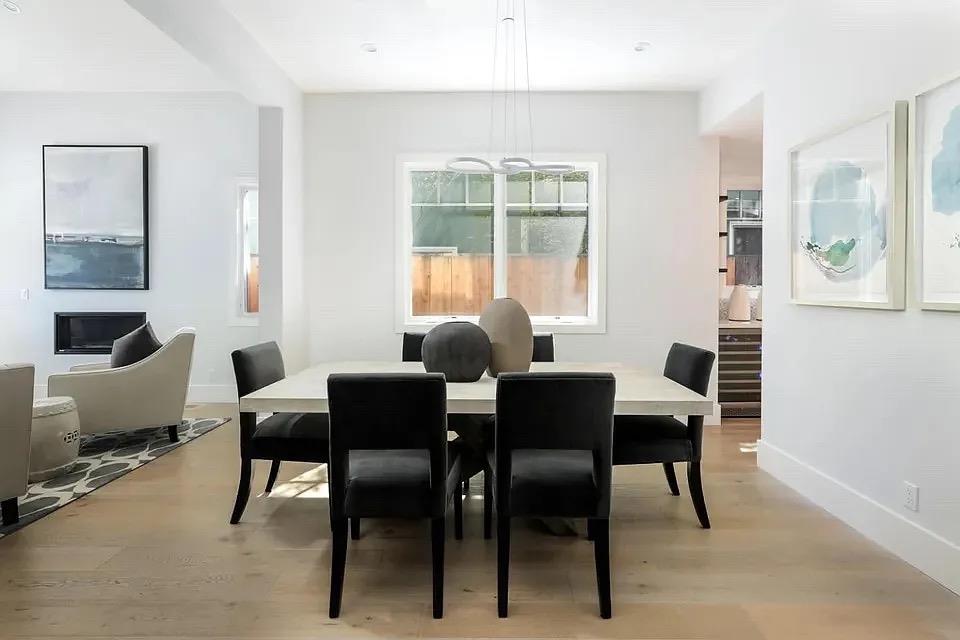 Detail Gallery Image 11 of 17 For 1911 Menalto Ave, Menlo Park,  CA 94025 - 4 Beds | 4/1 Baths