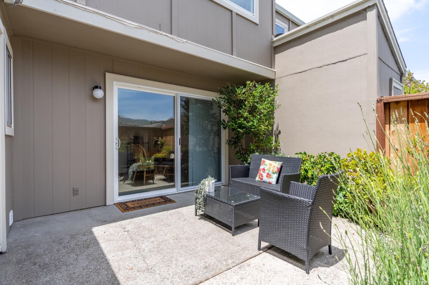 Detail Gallery Image 19 of 37 For 1263 Rosita Rd, Pacifica,  CA 94044 - 3 Beds | 2/1 Baths