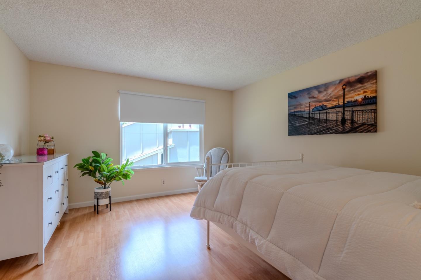 Detail Gallery Image 20 of 37 For 1263 Rosita Rd, Pacifica,  CA 94044 - 3 Beds | 2/1 Baths