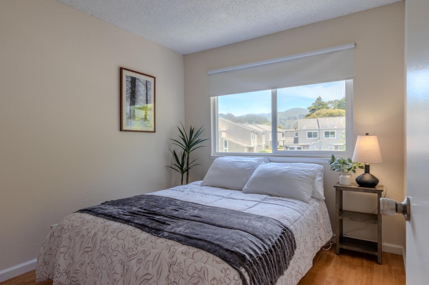 Detail Gallery Image 26 of 37 For 1263 Rosita Rd, Pacifica,  CA 94044 - 3 Beds | 2/1 Baths