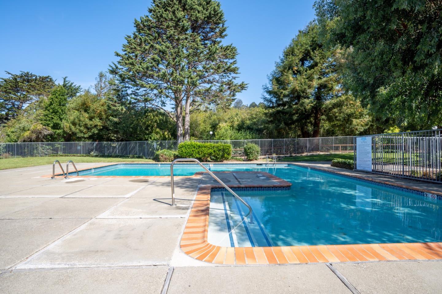 Detail Gallery Image 34 of 37 For 1263 Rosita Rd, Pacifica,  CA 94044 - 3 Beds | 2/1 Baths