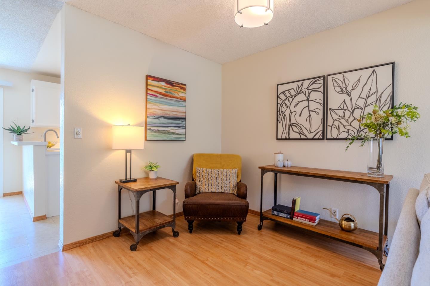 Detail Gallery Image 9 of 37 For 1263 Rosita Rd, Pacifica,  CA 94044 - 3 Beds | 2/1 Baths