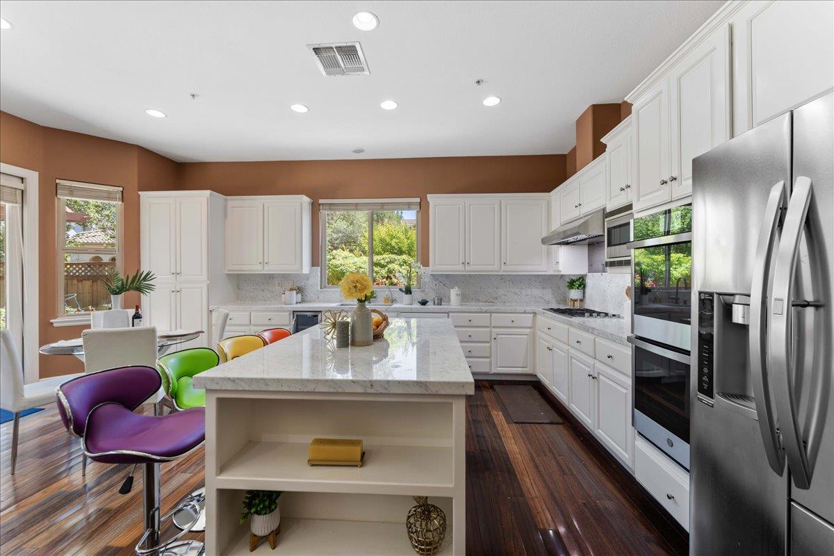 Detail Gallery Image 15 of 44 For 3440 Gravina Pl, Pleasanton,  CA 94566 - 4 Beds | 3 Baths