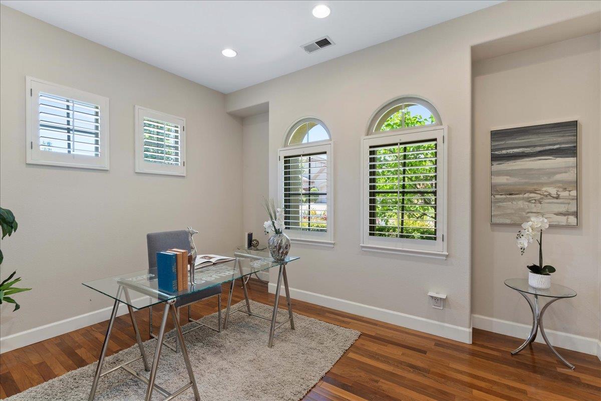 Detail Gallery Image 17 of 44 For 3440 Gravina Pl, Pleasanton,  CA 94566 - 4 Beds | 3 Baths
