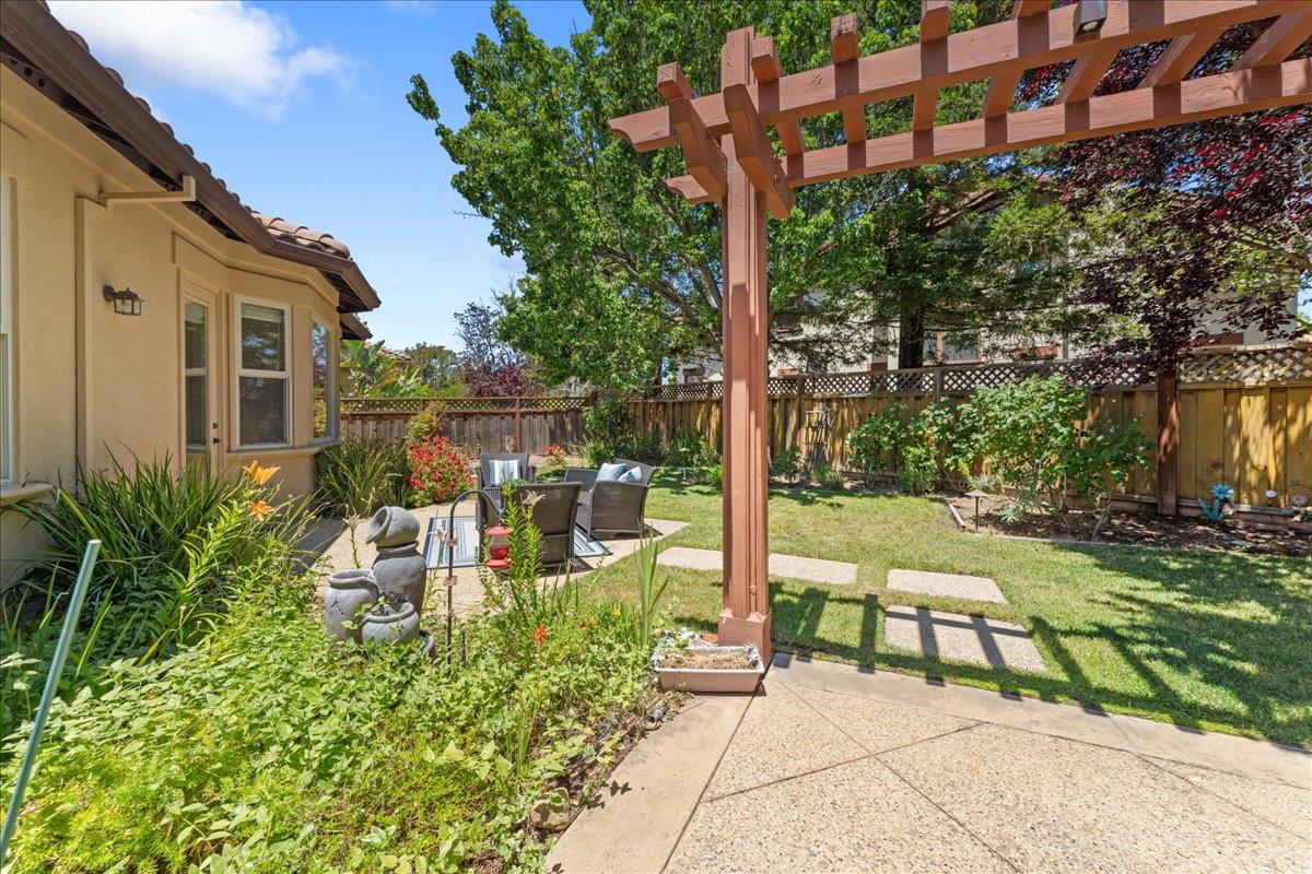 Detail Gallery Image 33 of 44 For 3440 Gravina Pl, Pleasanton,  CA 94566 - 4 Beds | 3 Baths