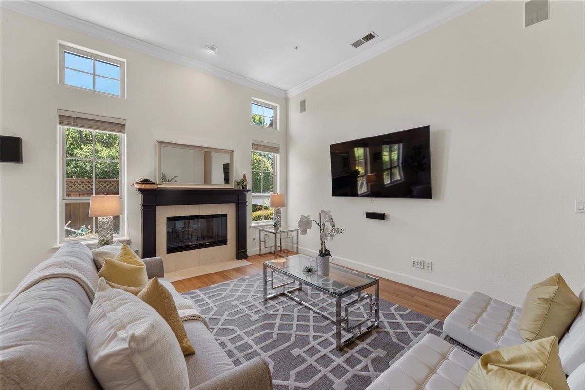 Detail Gallery Image 4 of 44 For 3440 Gravina Pl, Pleasanton,  CA 94566 - 4 Beds | 3 Baths
