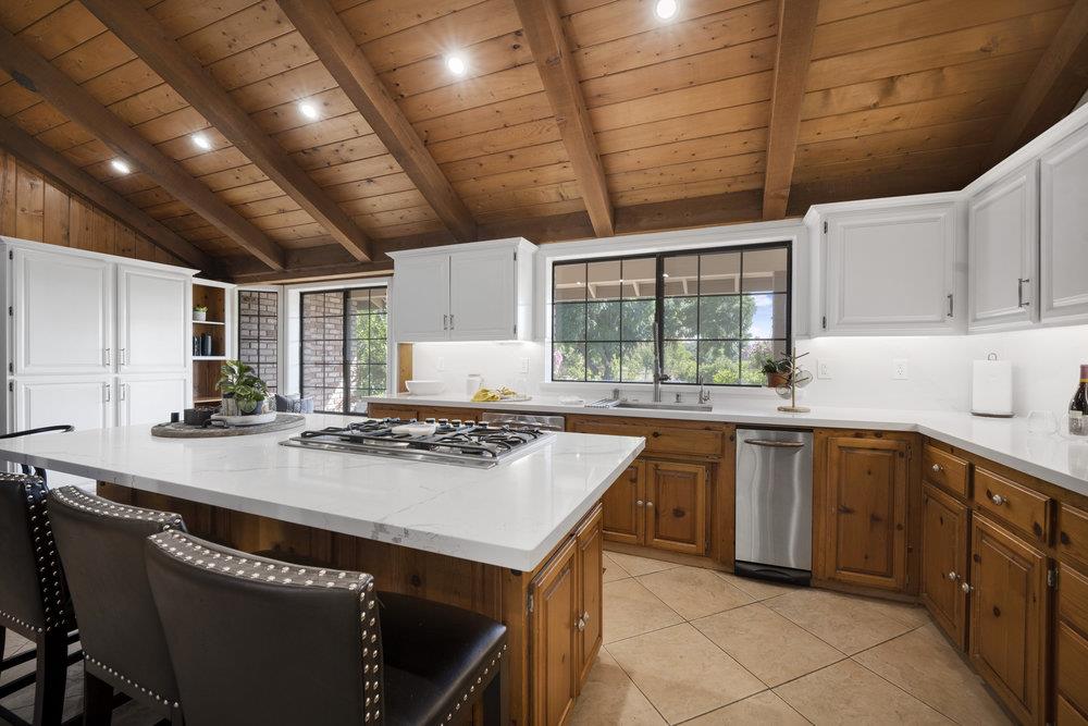 Detail Gallery Image 13 of 58 For 1090 W Edmundson Ave, Morgan Hill,  CA 95037 - 4 Beds | 3 Baths