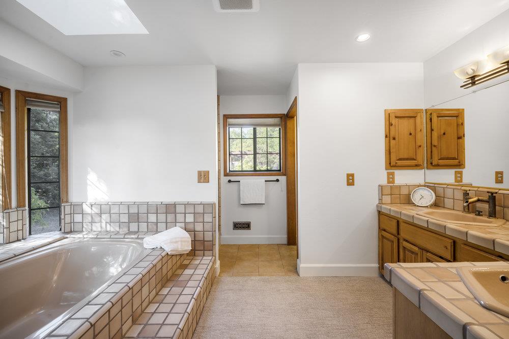 Detail Gallery Image 25 of 58 For 1090 W Edmundson Ave, Morgan Hill,  CA 95037 - 4 Beds | 3 Baths