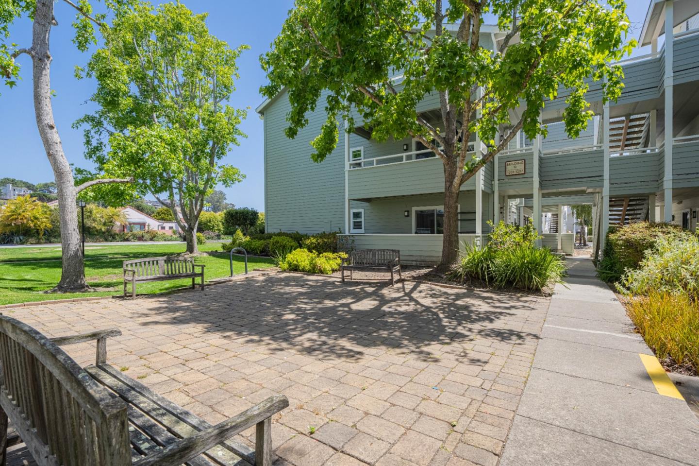 Detail Gallery Image 18 of 19 For 41 Grandview St #1204,  Santa Cruz,  CA 95060 - 2 Beds | 2 Baths