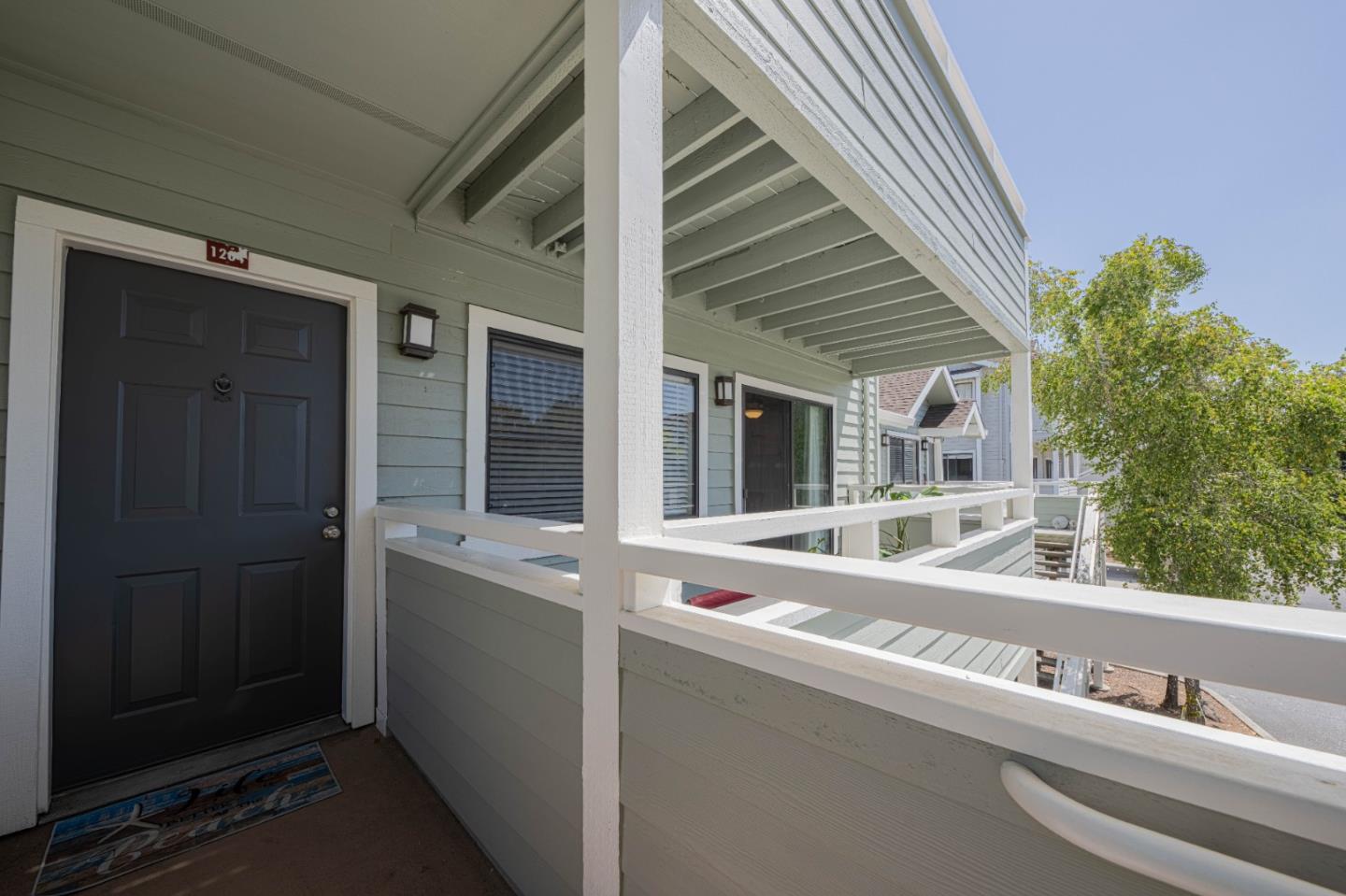 Detail Gallery Image 4 of 19 For 41 Grandview St #1204,  Santa Cruz,  CA 95060 - 2 Beds | 2 Baths