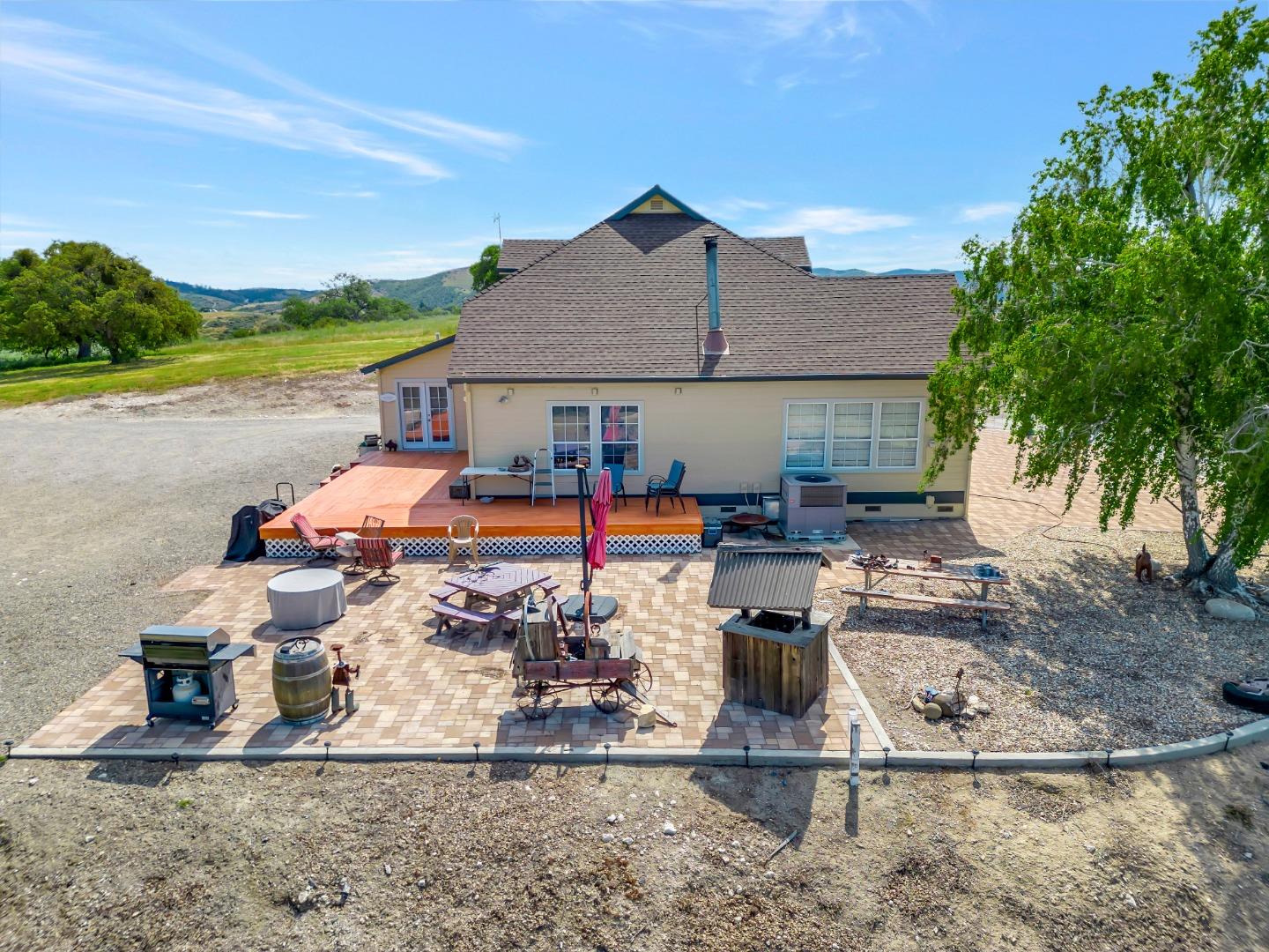 Detail Gallery Image 6 of 57 For 70500 Bradley Lockwood Rd, Lockwood,  CA 93932 - 3 Beds | 2/1 Baths