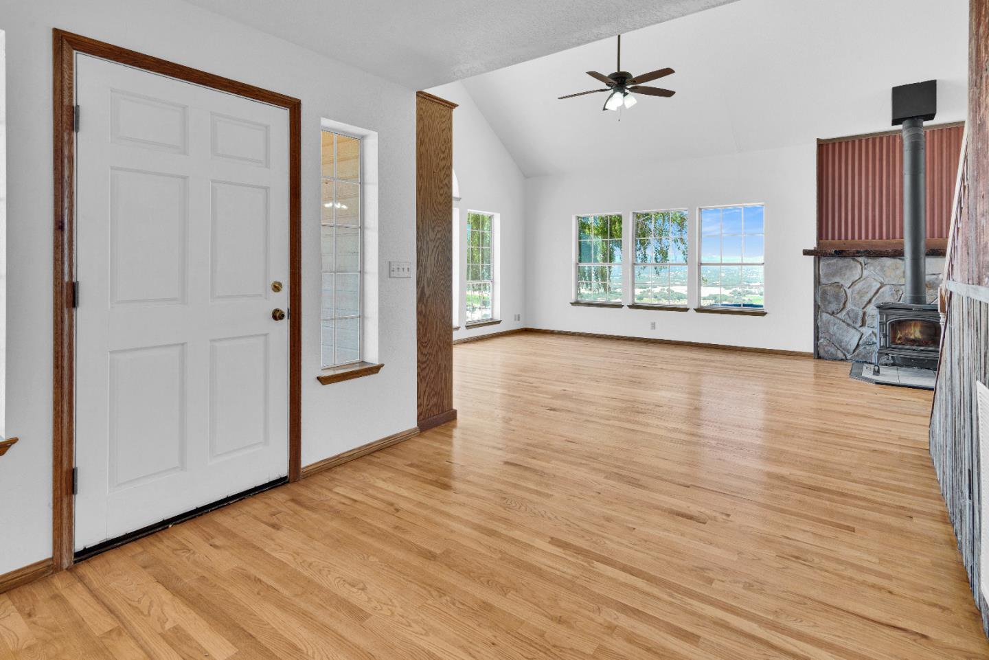 Detail Gallery Image 8 of 57 For 70500 Bradley Lockwood Rd, Lockwood,  CA 93932 - 3 Beds | 2/1 Baths