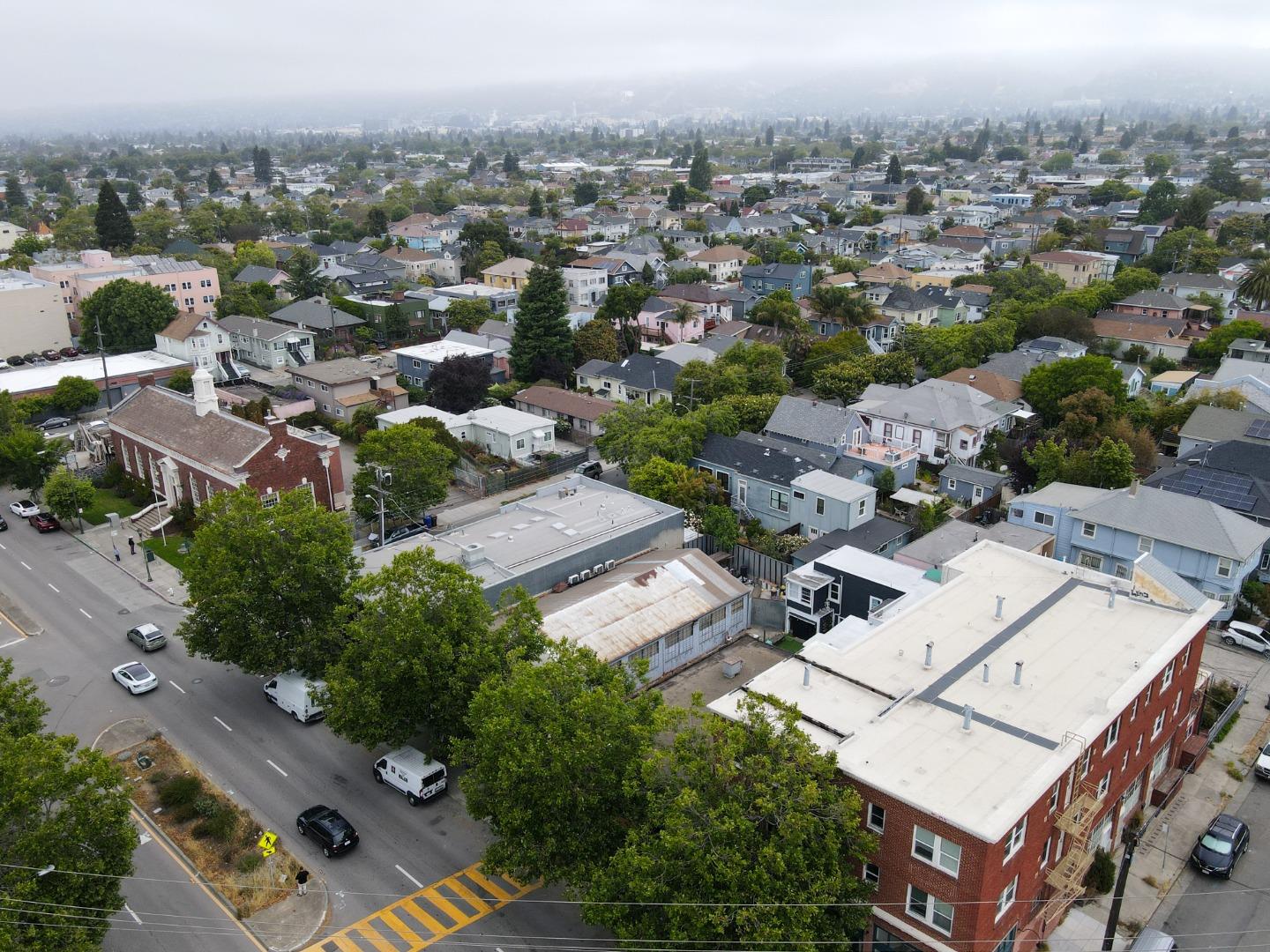 Detail Gallery Image 8 of 24 For 5526 San Pablo Ave, Oakland,  CA 94608 - – Beds | – Baths