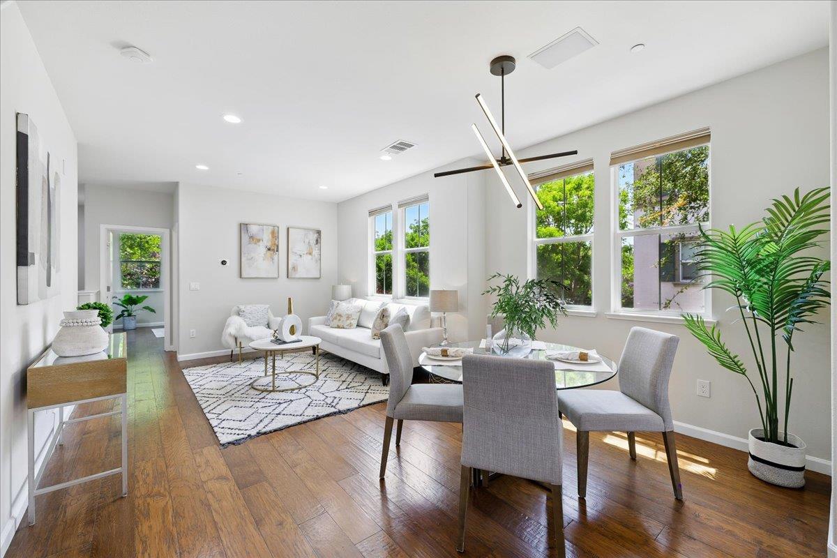 Detail Gallery Image 3 of 46 For 1581 Shore Pl #1,  Santa Clara,  CA 95054 - 4 Beds | 4 Baths