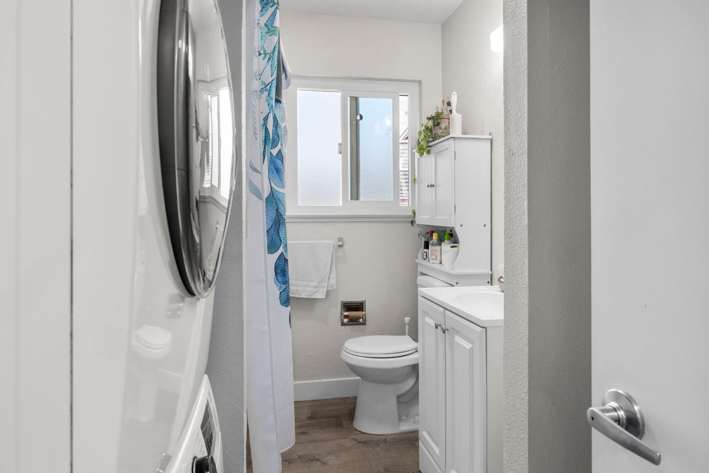 Detail Gallery Image 22 of 35 For 924 30th Ave, Santa Cruz,  CA 95062 - – Beds | – Baths
