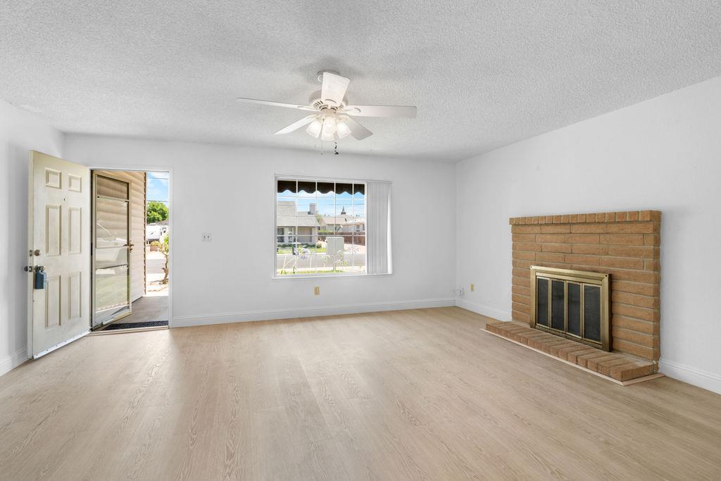 Detail Gallery Image 2 of 27 For 257 Robert Ave, Ripon,  CA 95366 - 3 Beds | 2 Baths