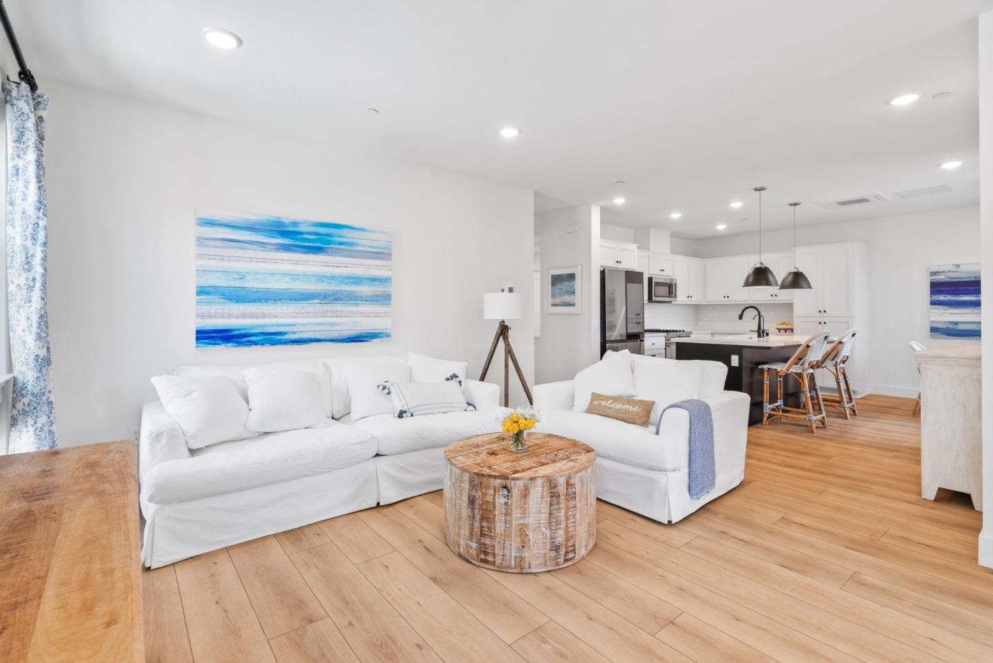 Detail Gallery Image 12 of 43 For 6633 Optimum Loop, San Jose,  CA 95119 - 3 Beds | 3 Baths