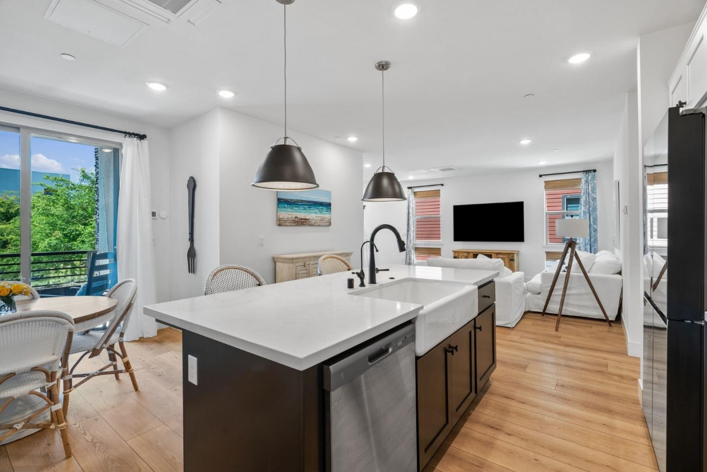 Detail Gallery Image 21 of 43 For 6633 Optimum Loop, San Jose,  CA 95119 - 3 Beds | 3 Baths