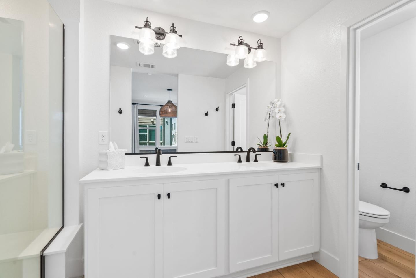 Detail Gallery Image 31 of 43 For 6633 Optimum Loop, San Jose,  CA 95119 - 3 Beds | 3 Baths