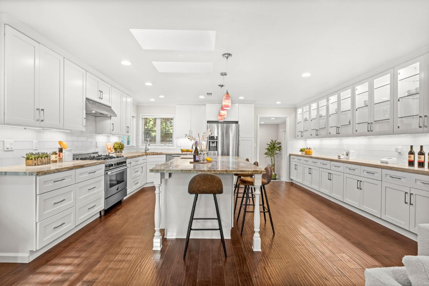 Detail Gallery Image 7 of 56 For 100 N Henry Ave, Santa Clara,  CA 95050 - 4 Beds | 3 Baths