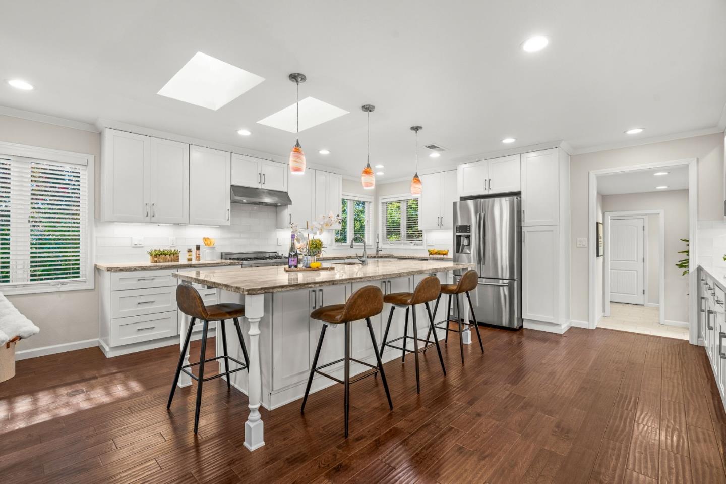Detail Gallery Image 8 of 56 For 100 N Henry Ave, Santa Clara,  CA 95050 - 4 Beds | 3 Baths