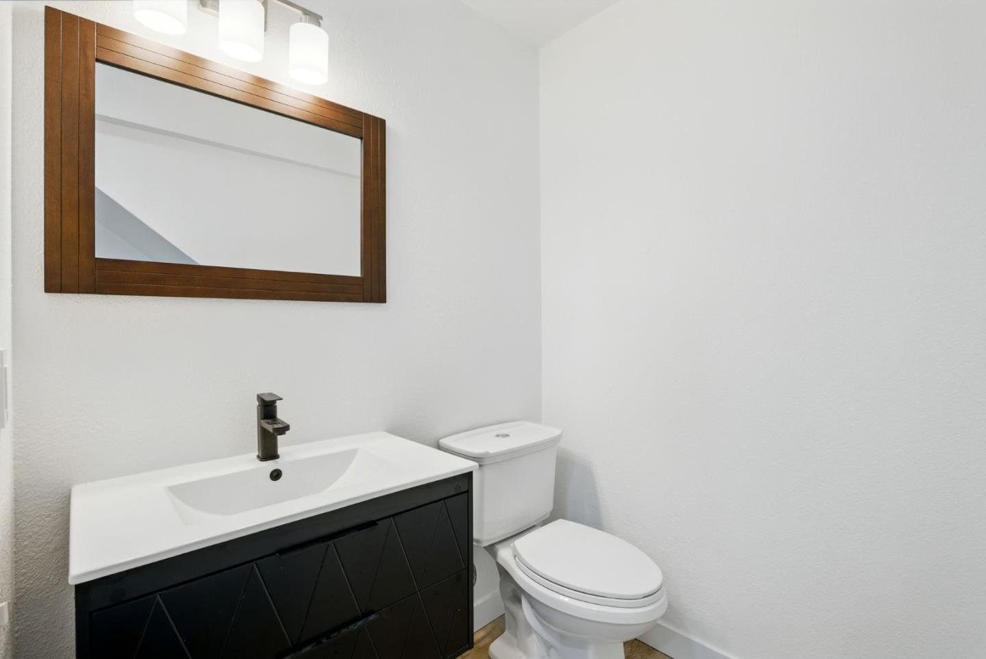 Detail Gallery Image 11 of 40 For 1739 Sapling Ct a,  Concord,  CA 94519 - 3 Beds | 2/1 Baths