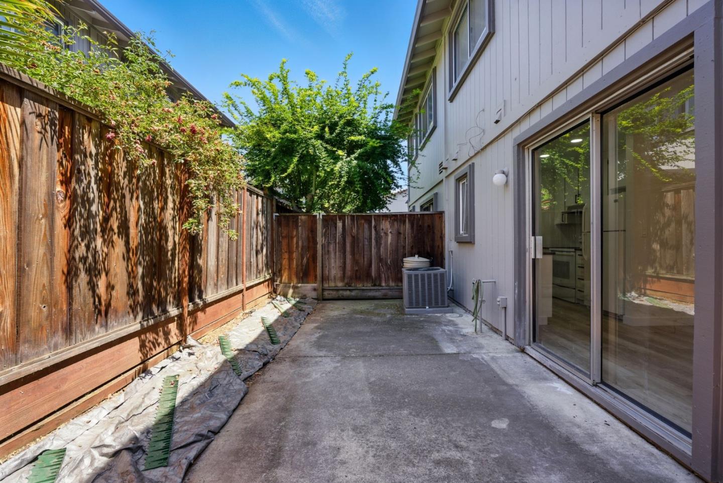 Detail Gallery Image 13 of 40 For 1739 Sapling Ct a,  Concord,  CA 94519 - 3 Beds | 2/1 Baths