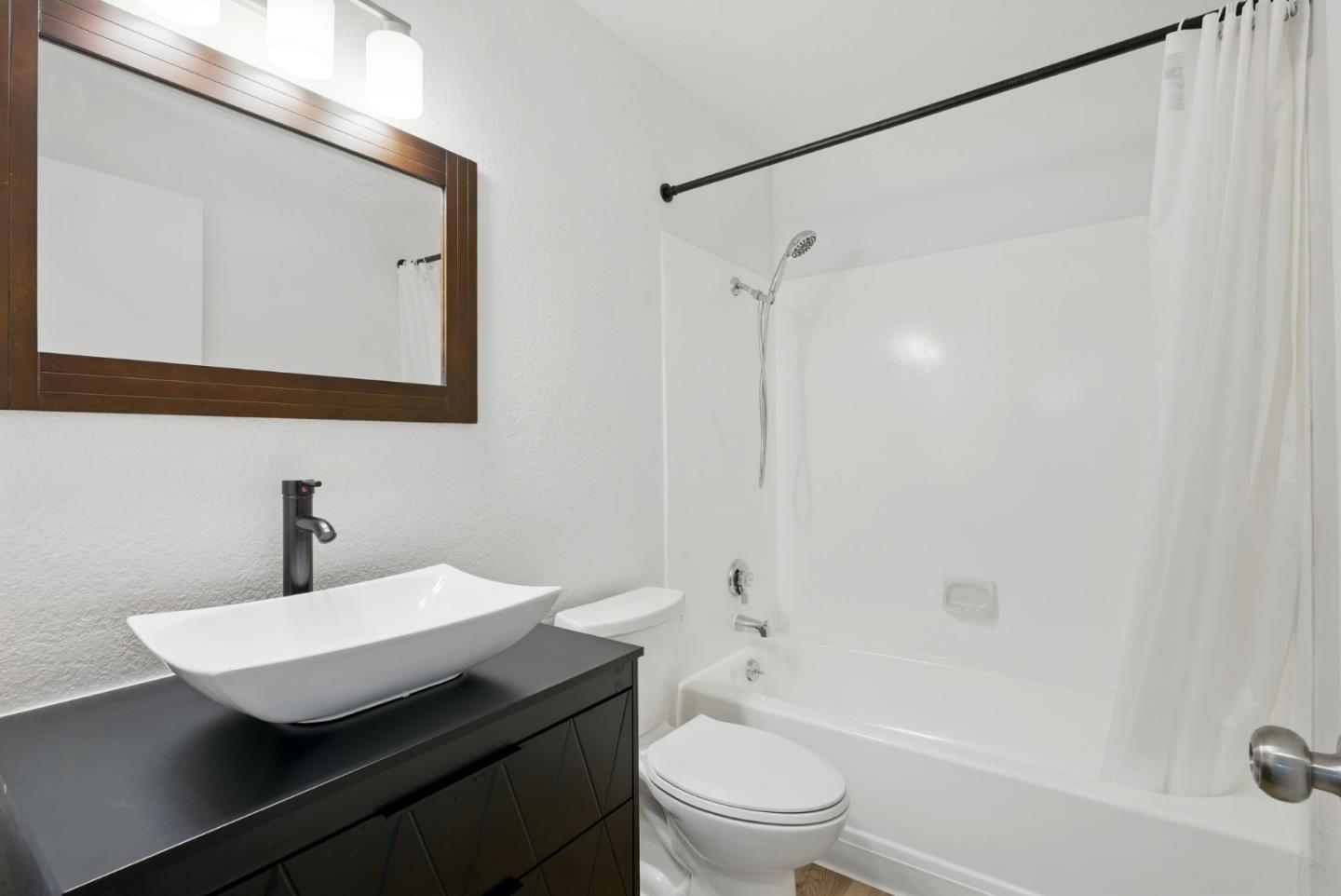 Detail Gallery Image 22 of 40 For 1739 Sapling Ct a,  Concord,  CA 94519 - 3 Beds | 2/1 Baths