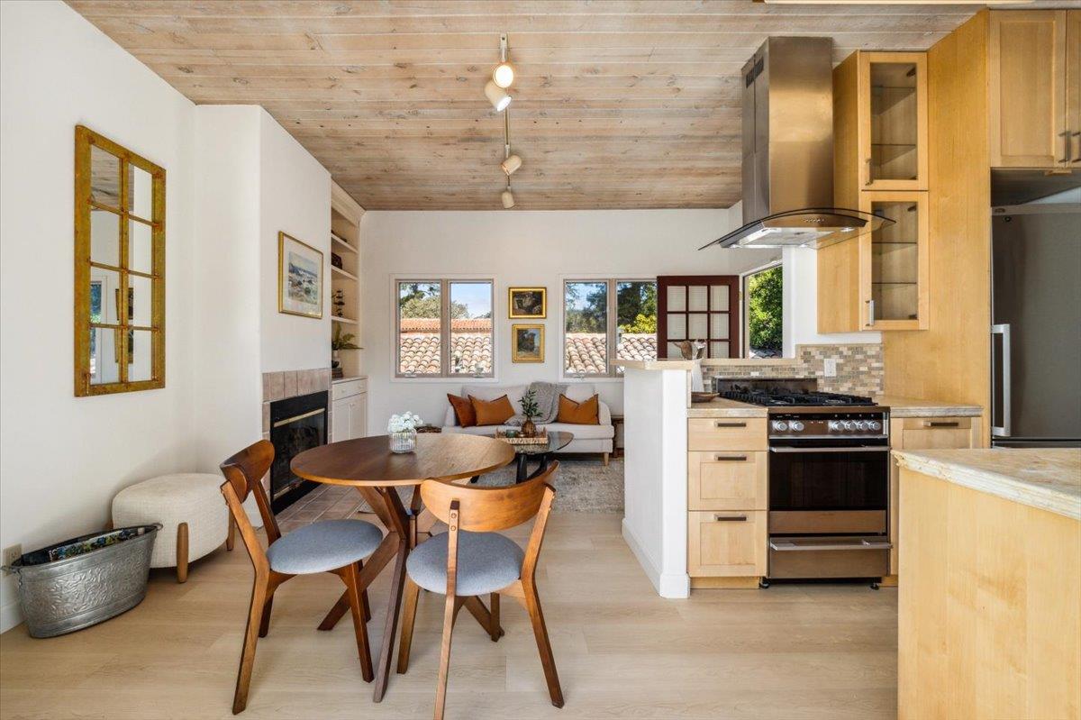 Detail Gallery Image 16 of 60 For 24826 Santa Fe St, Carmel,  CA 93923 - 3 Beds | 2 Baths