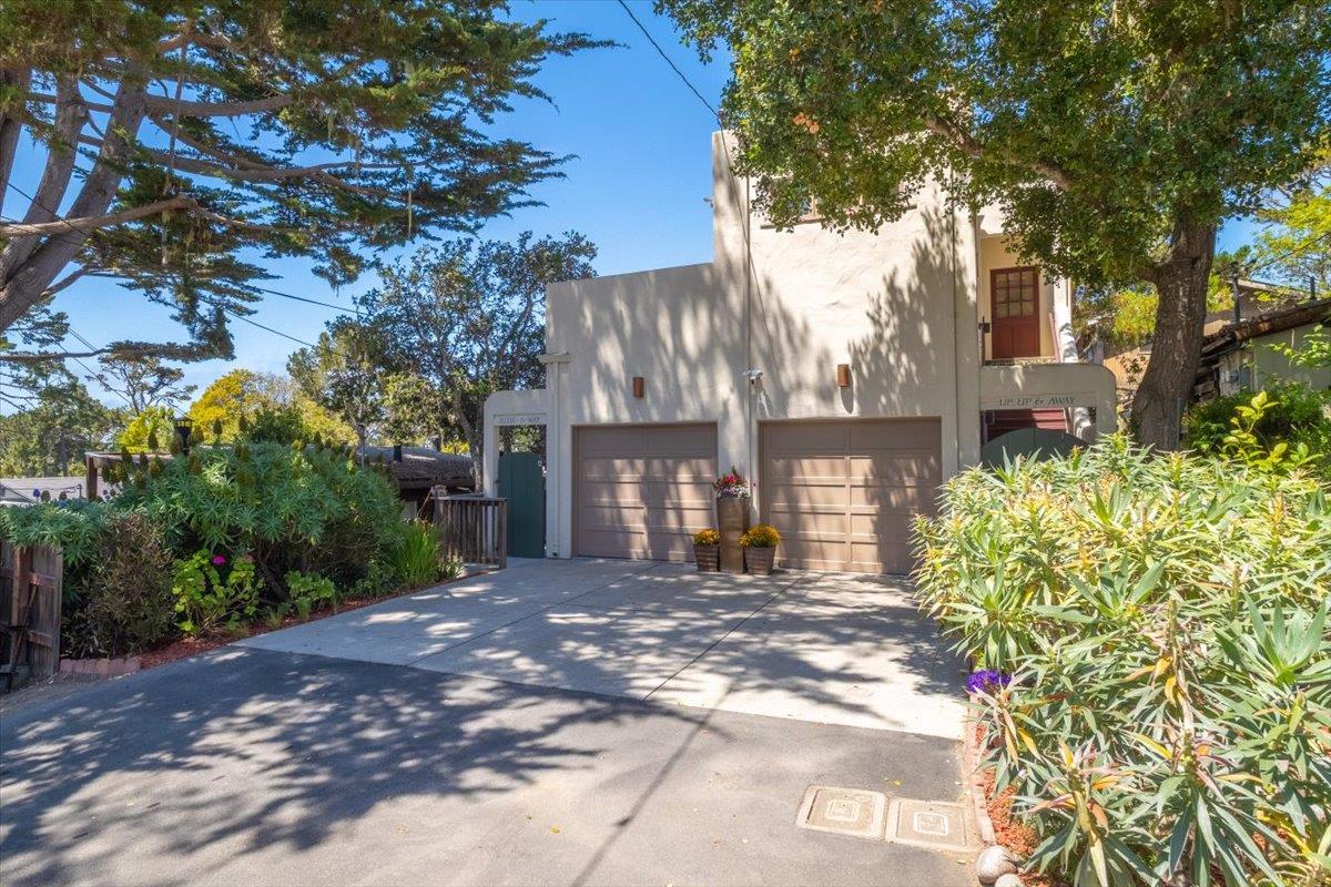 Detail Gallery Image 3 of 60 For 24826 Santa Fe St, Carmel,  CA 93923 - 3 Beds | 2 Baths