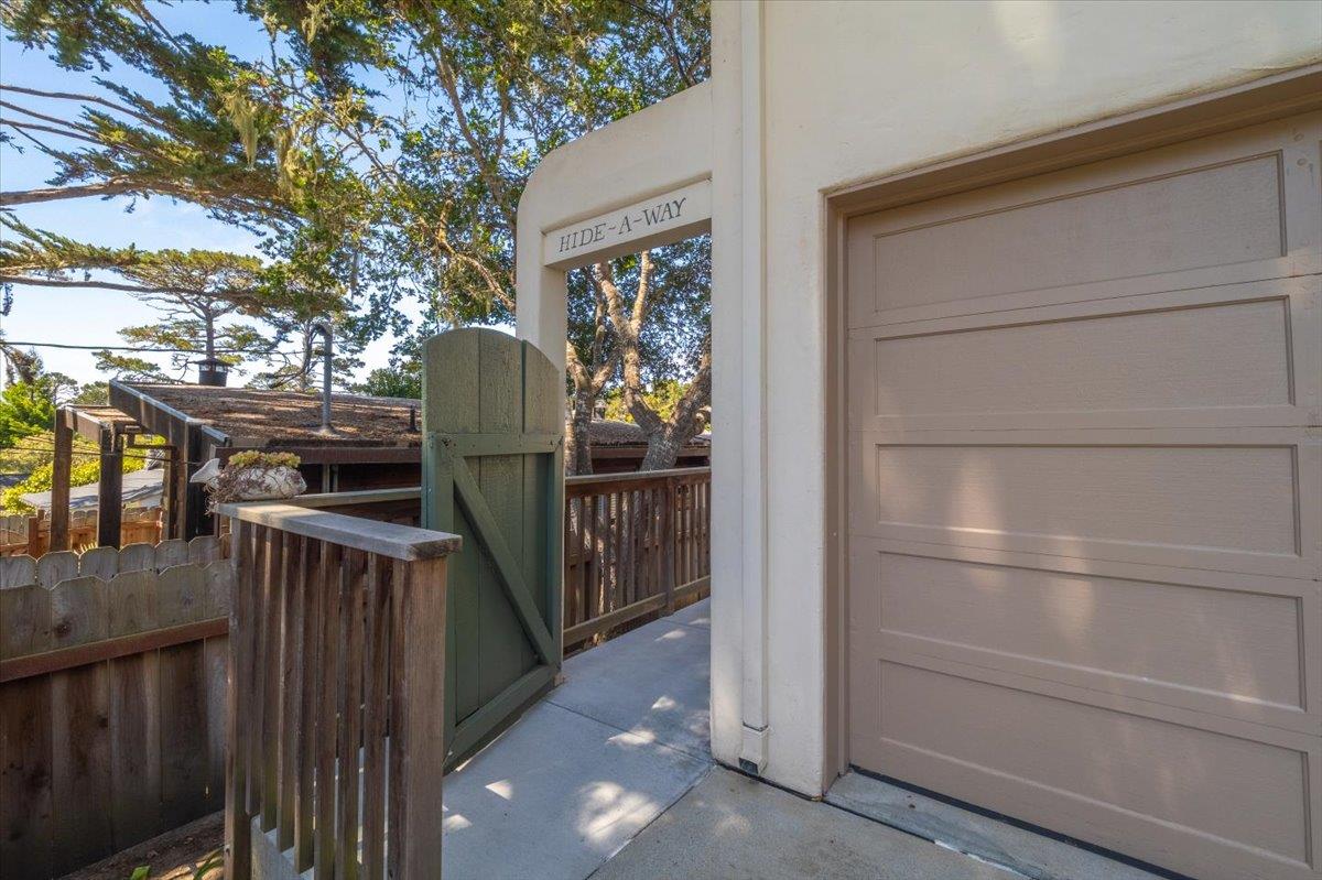 Detail Gallery Image 31 of 60 For 24826 Santa Fe St, Carmel,  CA 93923 - 3 Beds | 2 Baths