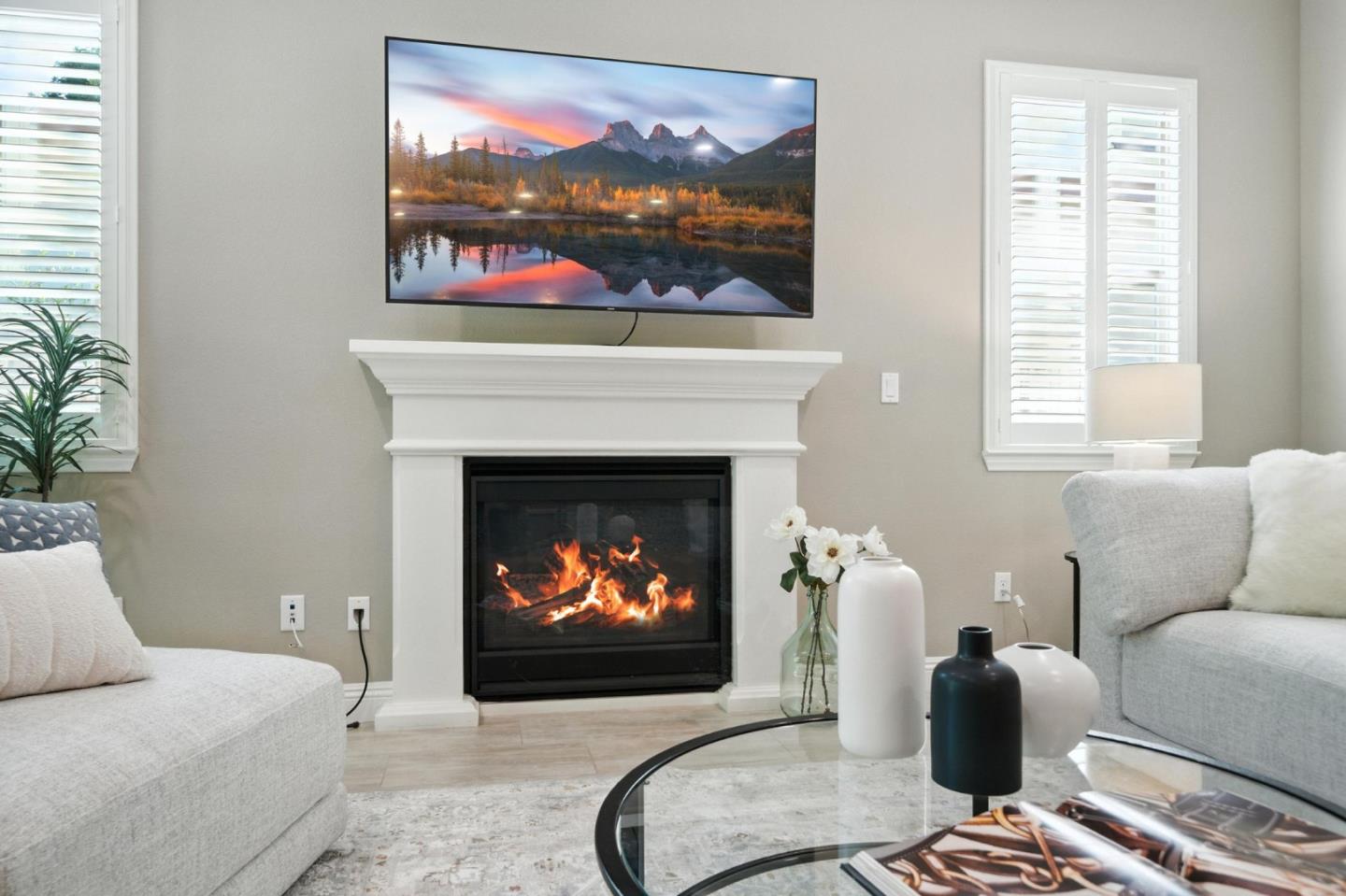 Detail Gallery Image 14 of 81 For 745 Juliann Way, Morgan Hill,  CA 95037 - 4 Beds | 3/1 Baths