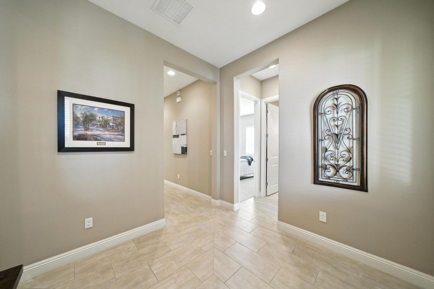 Detail Gallery Image 6 of 81 For 745 Juliann Way, Morgan Hill,  CA 95037 - 4 Beds | 3/1 Baths