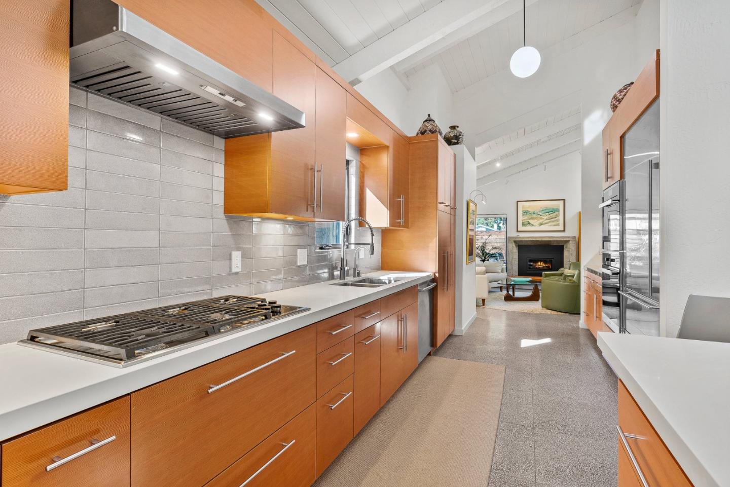 Detail Gallery Image 14 of 59 For 165 via Trinita, Aptos,  CA 95003 - 3 Beds | 2 Baths