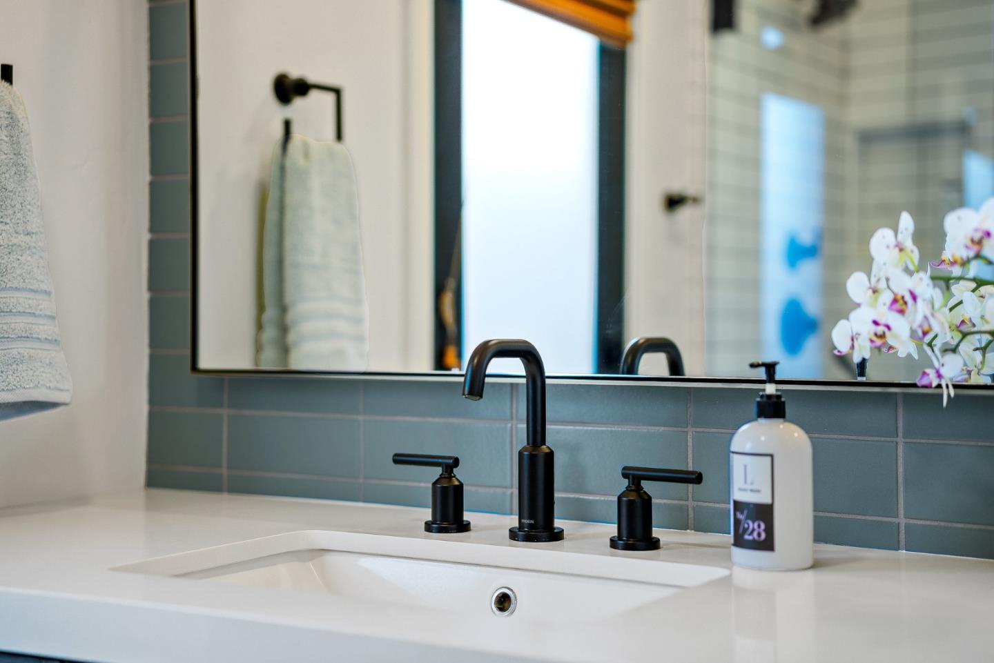 Detail Gallery Image 24 of 59 For 165 via Trinita, Aptos,  CA 95003 - 3 Beds | 2 Baths